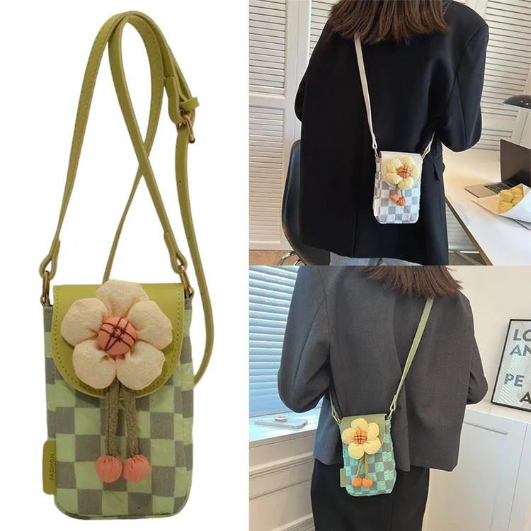 夏季时尚包盖斜挎包女士竖款小包包云朵格子手机包网红小女孩背包