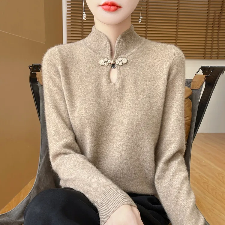 俞兆林新中式国风立领盘扣长袖针织打底毛衣女2025新款显瘦内搭