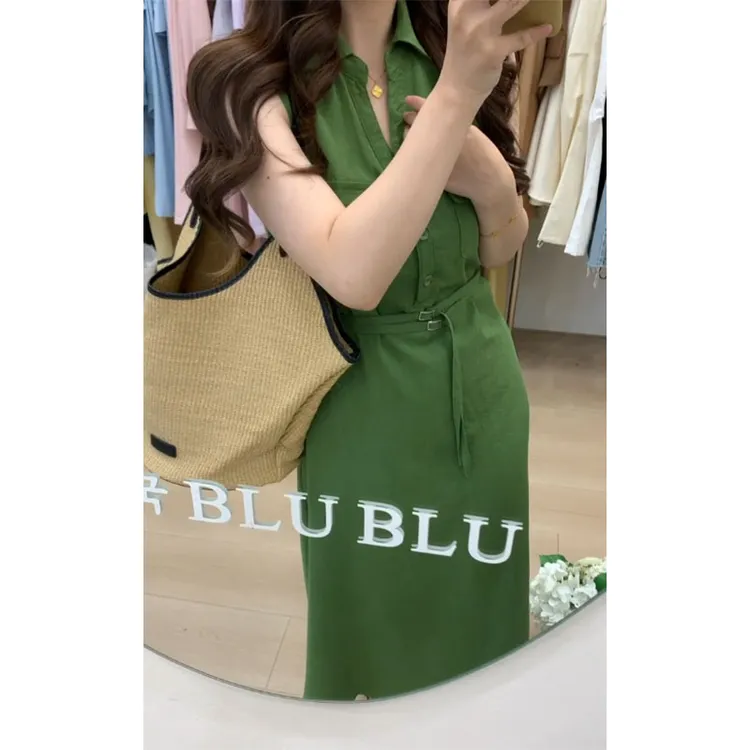 法式气质休闲百搭小众设计感纽扣翻领无袖连衣裙收腰显瘦时尚长裙