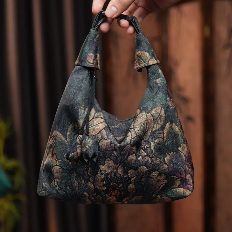 范哲萨月牙包香云斜挎包手提包29*20定位花