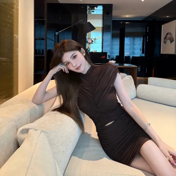 FAY【旧梦佳人】气质古早千金褶皱小心机露脐修身包臀辣妹连衣裙