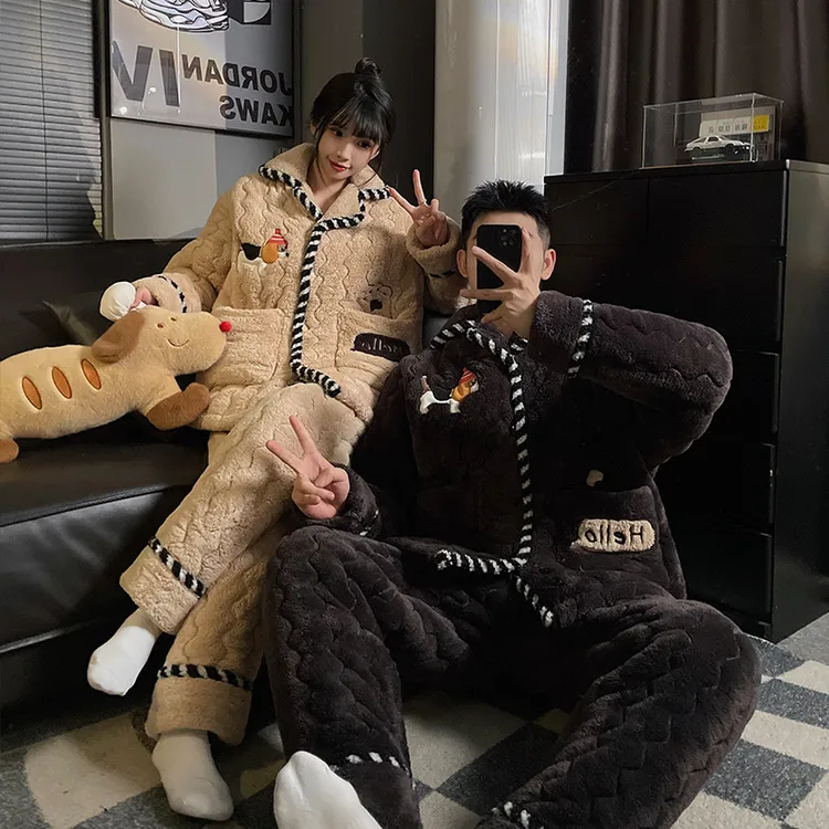 三层夹棉新款腊肠狗情侣睡衣女冬季天珊瑚绒加绒加厚保暖男家居服