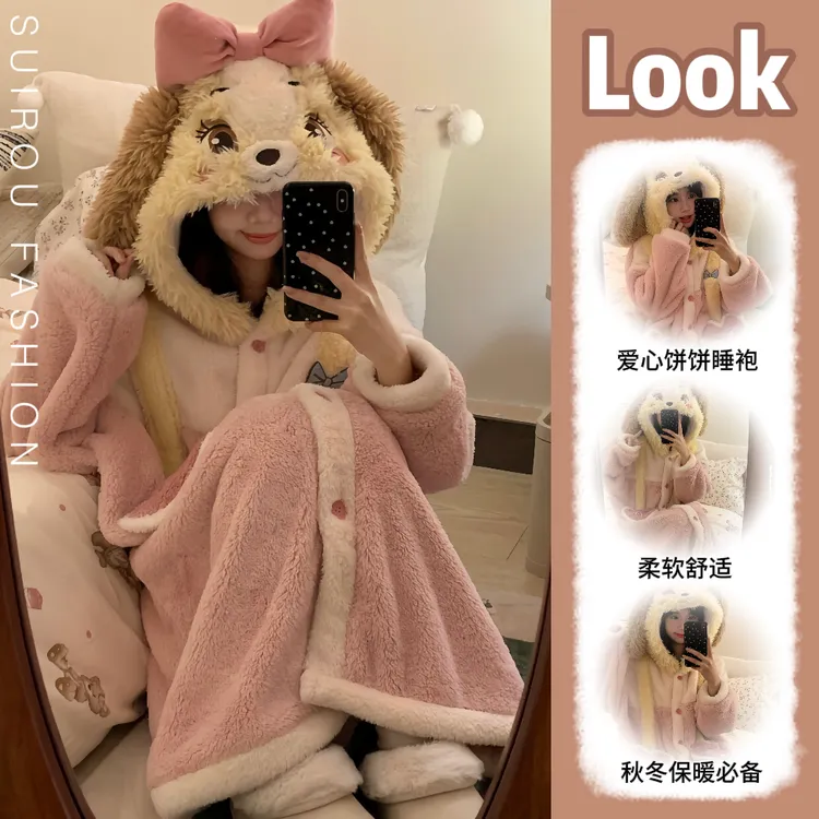 爱心饼饼连帽加绒加厚家居服2024新款珊瑚绒爆款新款日系可爱睡袍