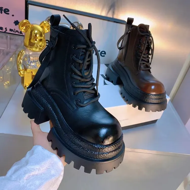 爱棠2025秋季新款厚底高帮女士马丁靴1