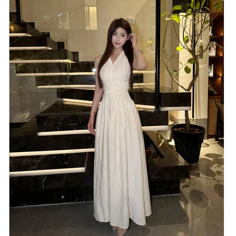 WAPLE绝代佳人桃花皱气质显瘦黑色连衣裙夏季时尚收腰黑色小长裙