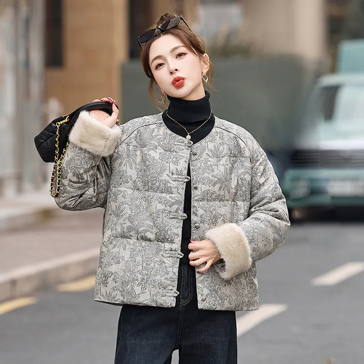 新中式提花国风短款羽绒服女2025年冬季新款小个子时尚白鸭绒外套