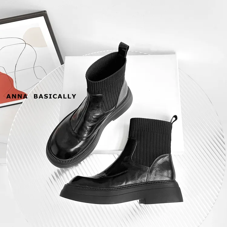 英伦风显瘦厚底马丁靴女款2025春秋冬季新款短靴弹力袜靴欧款