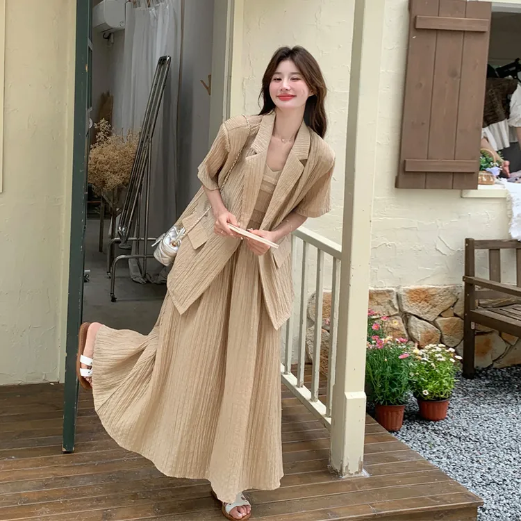 松弛感西装吊带裙套装女2025夏季新款韩系极简风穿搭氛围感两件套