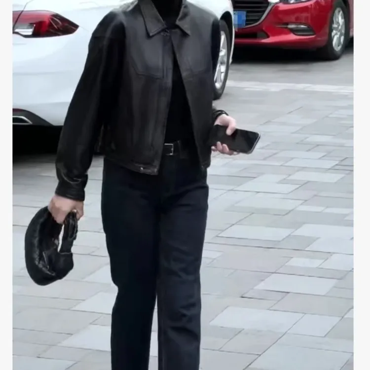 新款时尚气质显瘦复古港风外套休闲裤子女装