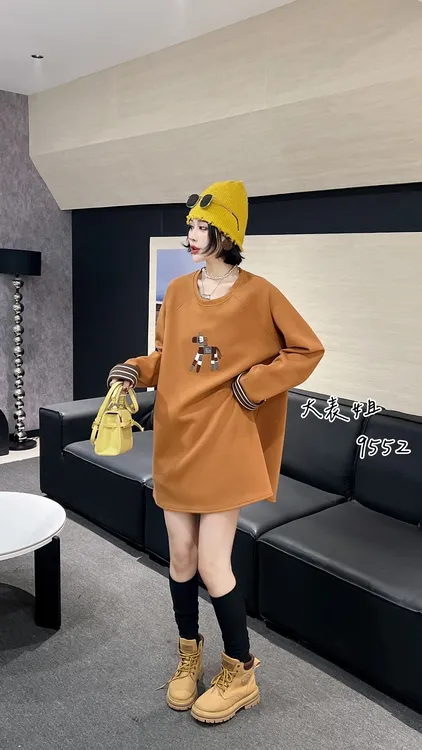 9552胖MM加肥拼色袖口上衣大码女装韩版学院风减龄长袖T恤衫