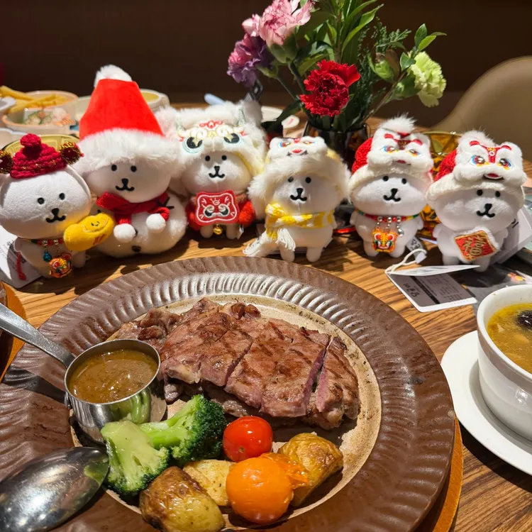 冬日新年款自嘲熊穿搭礼物挂件玩偶