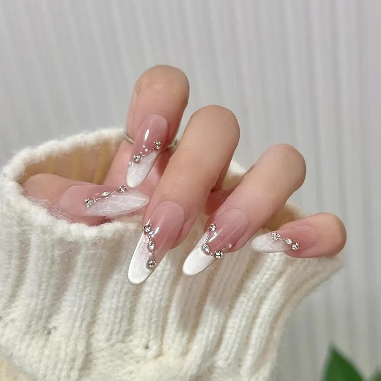 【碎钻星河专属】纯色猫眼冰透立体小堆钻椭圆简约显白气质纯欲美甲