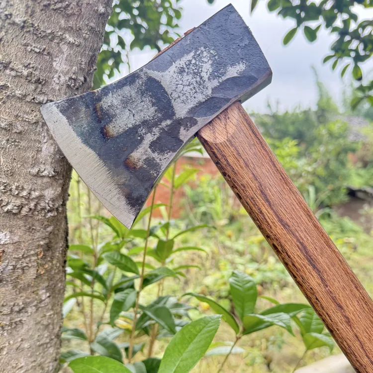 升级版轨道钢砍树斧劈柴斧砍骨斧青杠木专用碳化清漆木柄板斧直柄