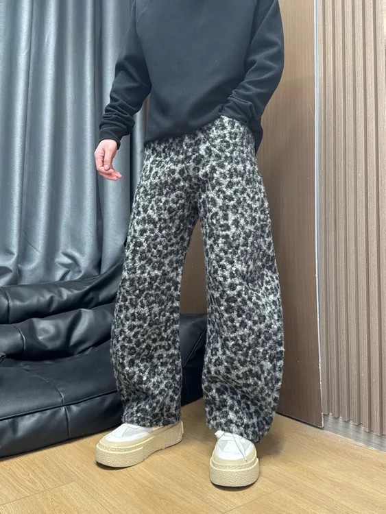 冬季男士加厚个性豹纹弯刀裤潮流痞帅宽松直筒休闲百搭垂感阔腿裤