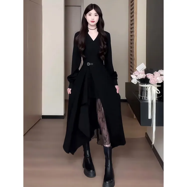 A626 2025秋季新款时尚气质蕾丝拼接衬衫领黑色长袖连衣裙女