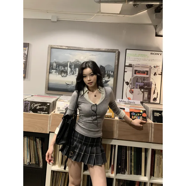 美式复古假两件翻领长袖针织衫女秋季修身显瘦辣妹内搭打底衫上衣