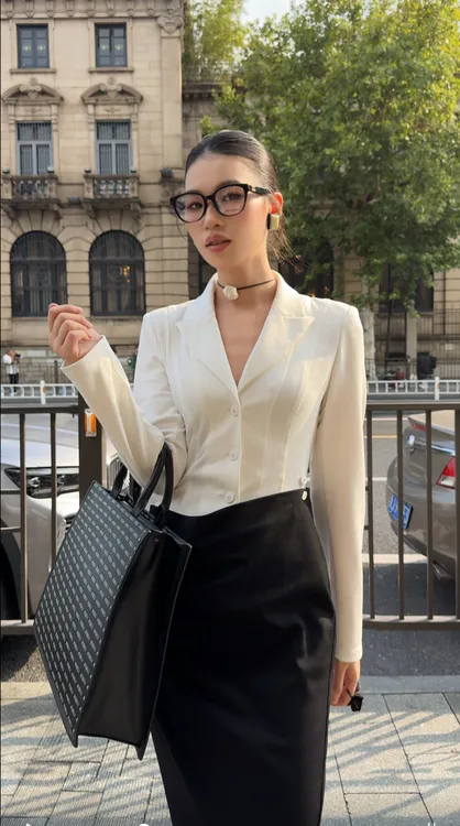 【巴黎画廊】25年秋季新款设计师款气质长袖休闲时尚百搭连衣裙套装