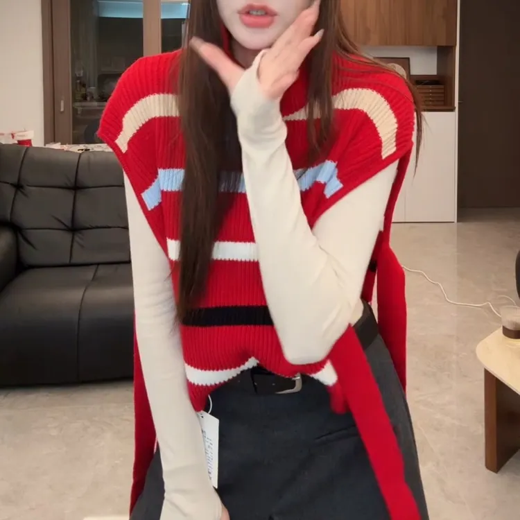 红色坎肩为新年而来红条纹针织马甲背心上衣松弛绵软LK2509258