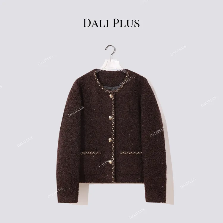 DALI PLUS新国标95白鹅绒服”编织钻条小香风外套轻装滑-D5SS7318