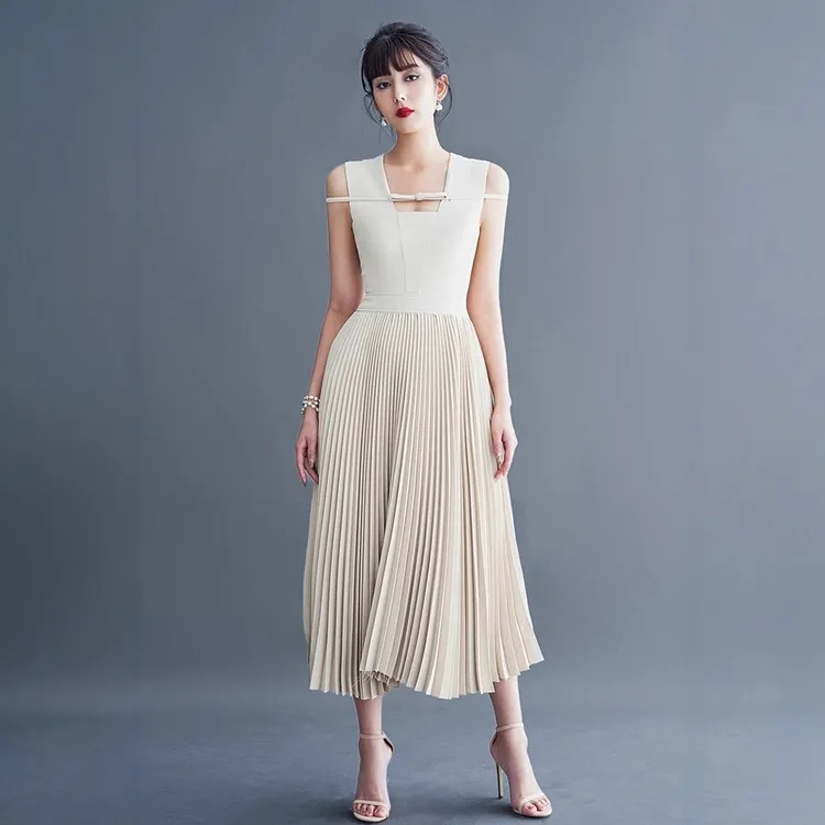 越南设计师2025秋款小众优雅长裙大摆法式复古气质百褶连衣裙1510