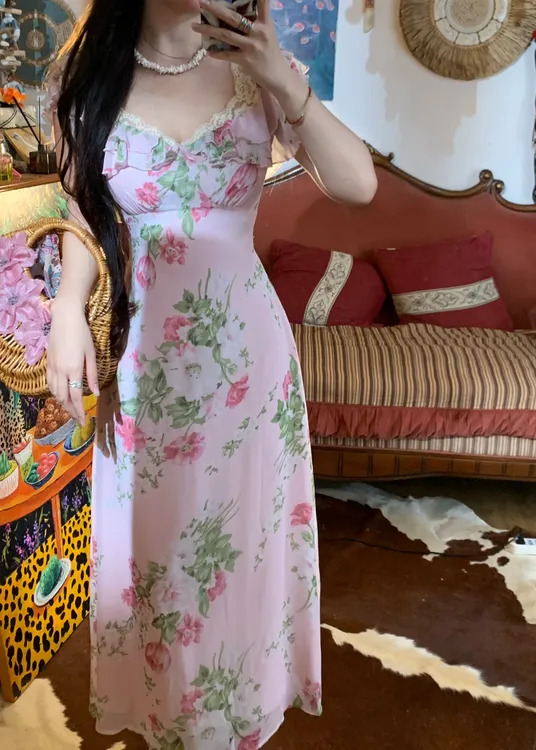 《新品》2025夏季法式淡粉色印花气质女人连衣裙长裙M157