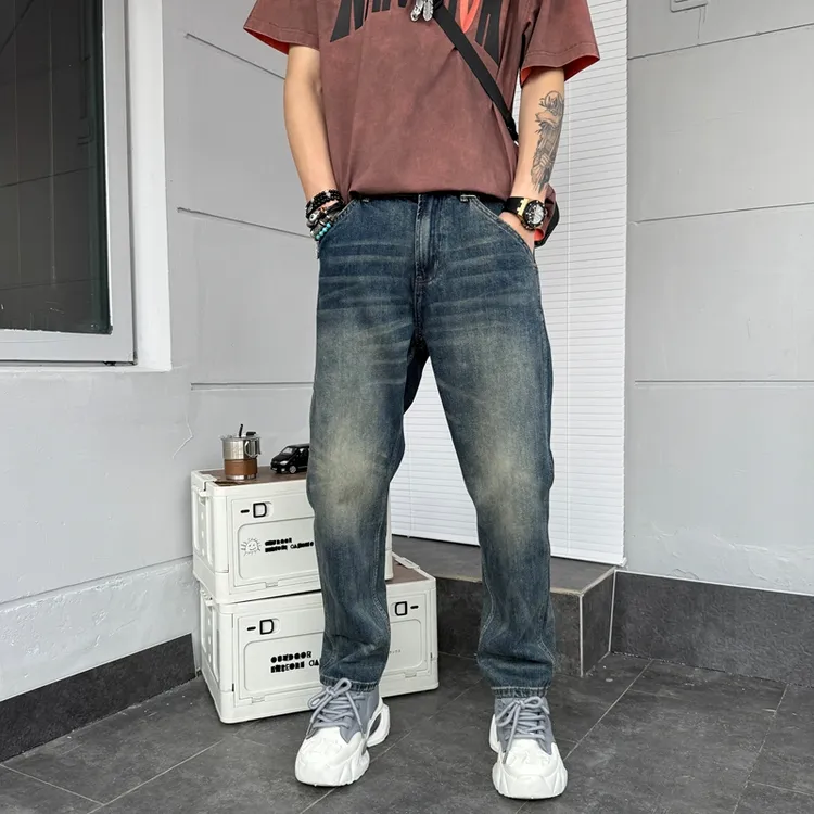 2025秋季新款潮流轻奢宽松直筒牛仔裤男士水洗做旧刺绣字母长裤子