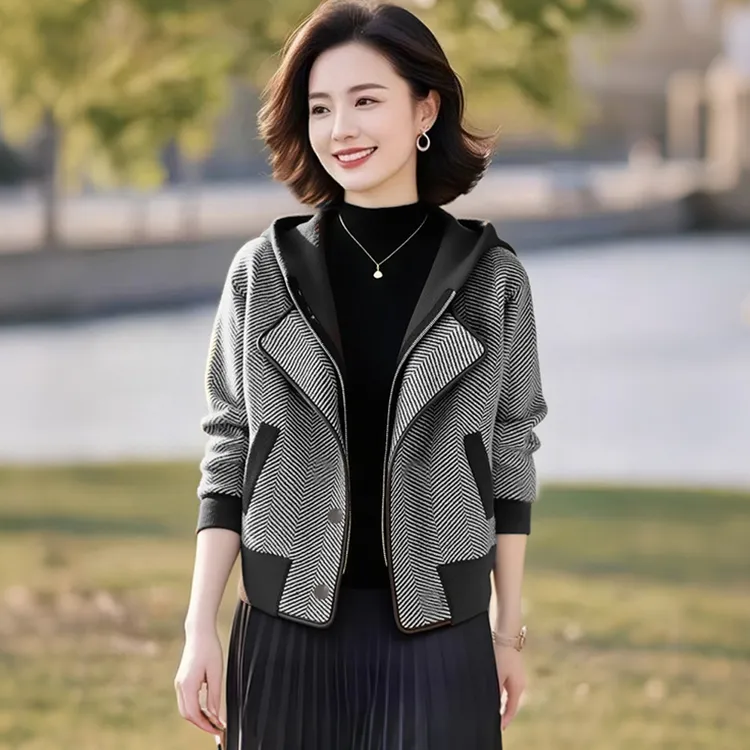 时尚休闲连帽假两件拉链开衫上衣女洋气百搭条纹长袖针织厚外套