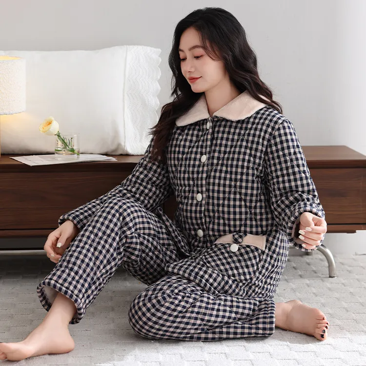 睡衣女款冬季三层加厚纯棉夹棉袄冬款加绒保暖格子大码家居服套装