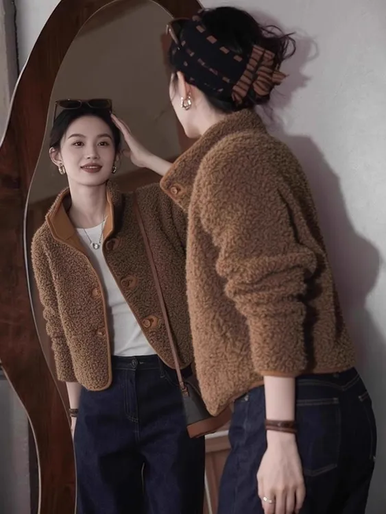 复古慵懒风羊羔毛外套女2025年秋冬新款气质减龄咖色加厚毛呢开衫
