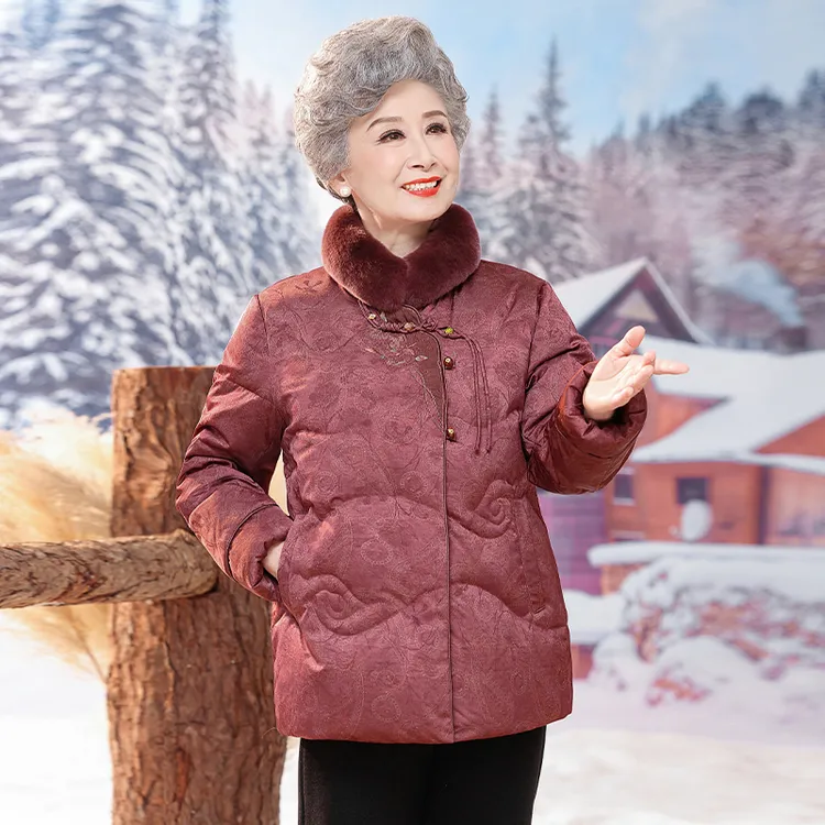 冬季中老年妈妈装外套獭兔毛领中老年女装白鸭羽绒服短款奶奶装
