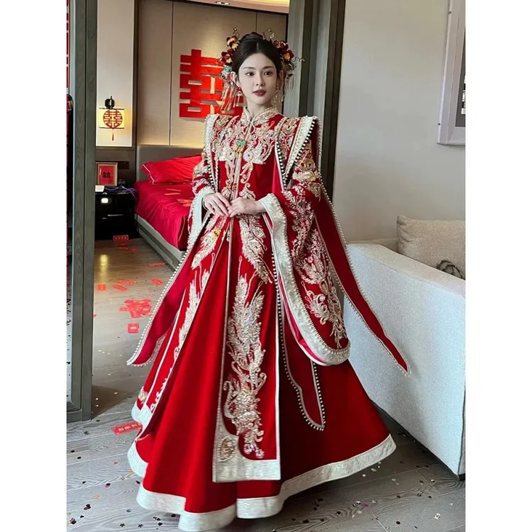 新中式秀禾服租赁凤冠霞帔新娘服秋冬中式嫁衣出阁服新款结婚礼服