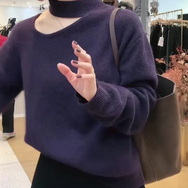 时尚气质显瘦2024露肩斜领挂脖针织毛衣法式气质LK2501107