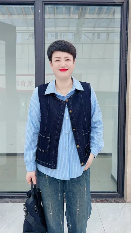 冯小姐时尚大码女装（休闲百搭显瘦洋气减龄蓝色潮流衬衫马甲套装）