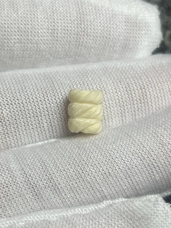 8mmx7mmx6mm天然猛犸牙手工雕刻佛塔蛇结线束手串文玩配饰复刻