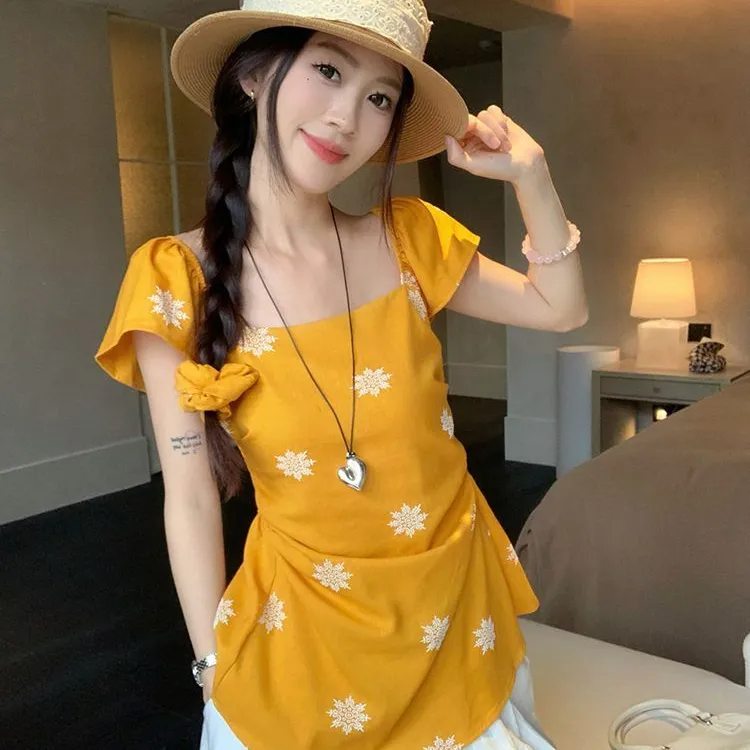 复古方领纯色小飞袖衬衫2025夏季新款设计感收腰显瘦别致小衫女潮