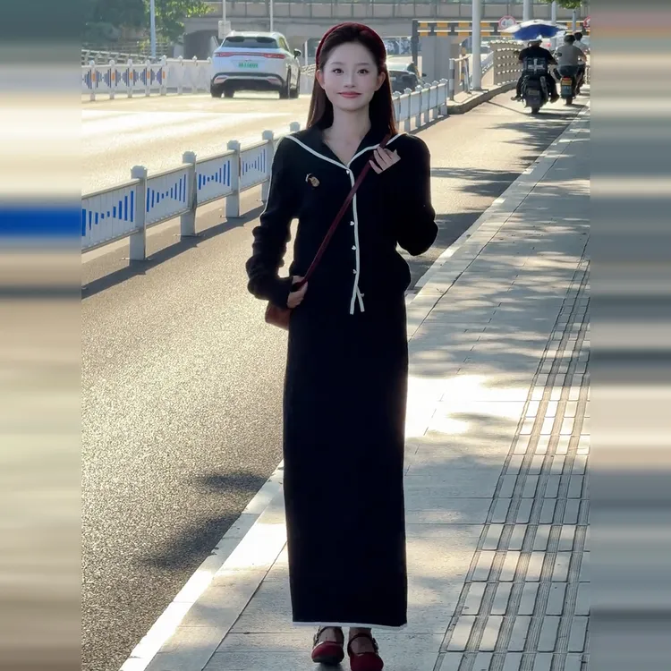 法式赫本风黑色长袖针织连衣裙子女2025早秋季新款高级感套装长裙