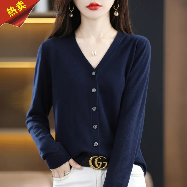 哥弟阿玛施正品秋季新款针织衫纯色开衫女装宽松时尚薄款V领上衣