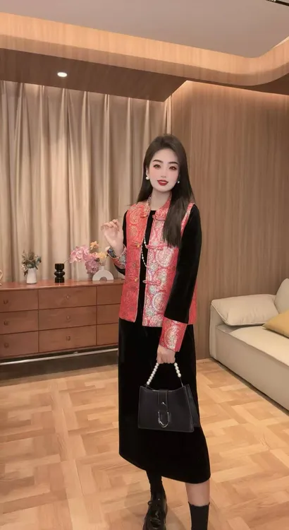 36900加厚丝绒连衣裙新中式提花织锦马甲套装