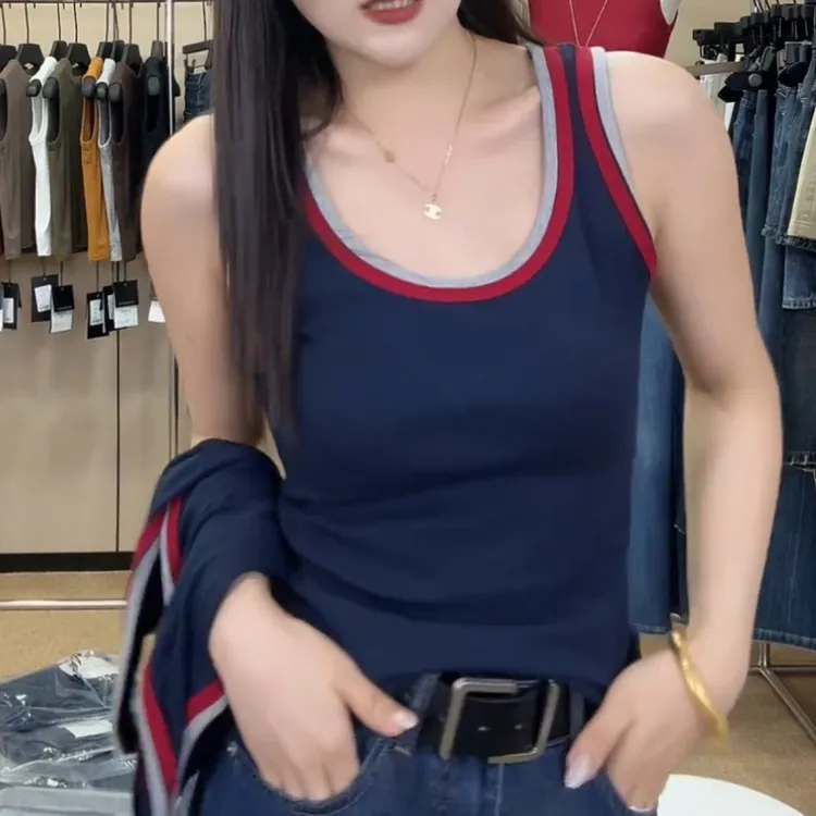 2025新款简约时尚休闲百搭显瘦背心LK2505248