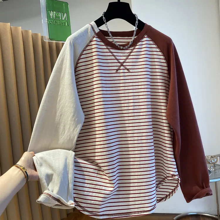 胖妹妹240斤高级感条纹长袖t恤女2025早秋薄款宽松圆领打底衫上衣