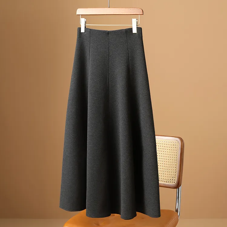 【赫本假日】优雅垂坠感●山羊绒半身裙25冬季新款显瘦百搭A字裙女