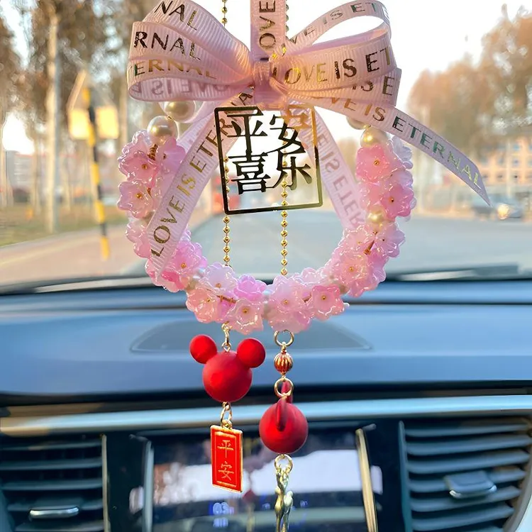 高档车挂饰品爆款后视镜挂件车载汽车挂件车内吊坠铃兰花高档车挂