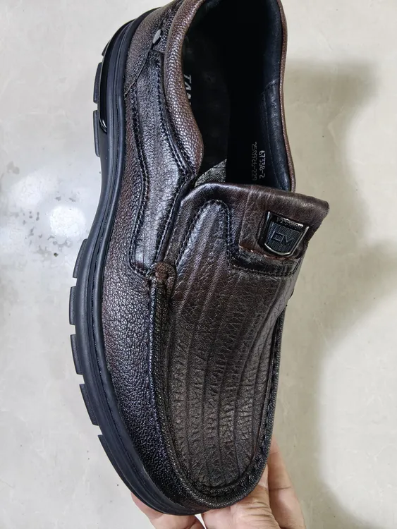 无品牌轻职风户外休闲鞋格子高帮皮鞋休闲风冬季平跟