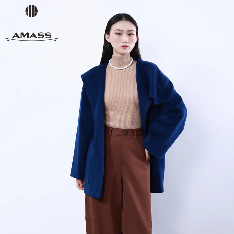 阿玛施/AMASS 新款复古通勤轻奢气质立领收腰毛呢外套大衣540033