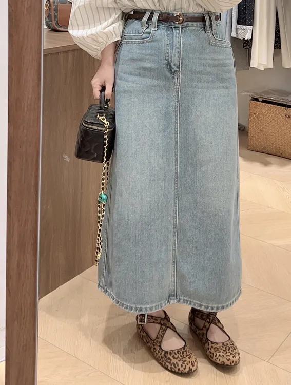 2025年春新款韩系复古减龄百搭牛仔半身裙女浅蓝色高腰显瘦包臀裙