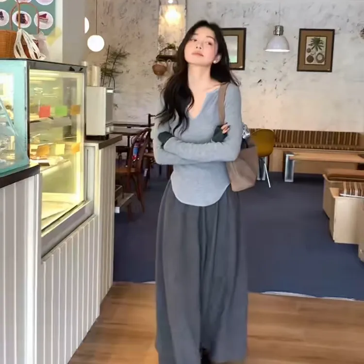 法式慵懒风设计感V领长袖上衣搭配显瘦优雅半身裙套装