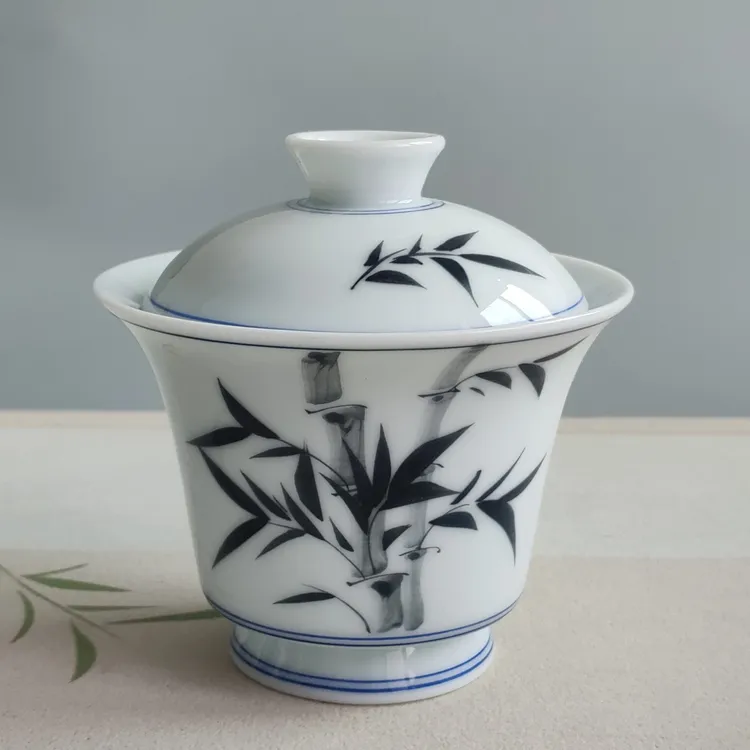 青瓷手绘盖碗二才泡茶杯青花陶瓷功夫茶具家用茶碗釉下彩小号盖杯