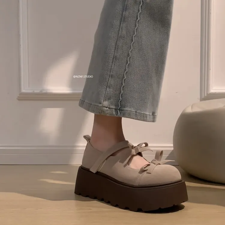 南在南方复古圆头浅口厚底单鞋女秋2025新款百搭增高法式玛丽珍鞋