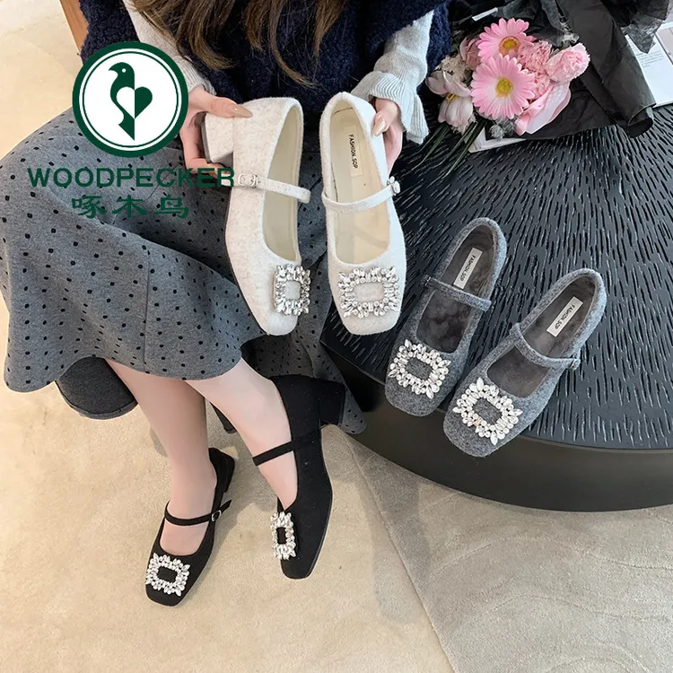 啄木鸟2025百搭秋冬新款水钻毛呢法式玛丽珍鞋单鞋女时尚毛毛鞋女