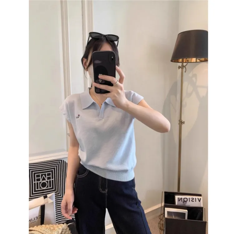 蓝色polo领刺绣小狗短袖正肩t恤女夏季简约薄款冰丝短款针织上衣